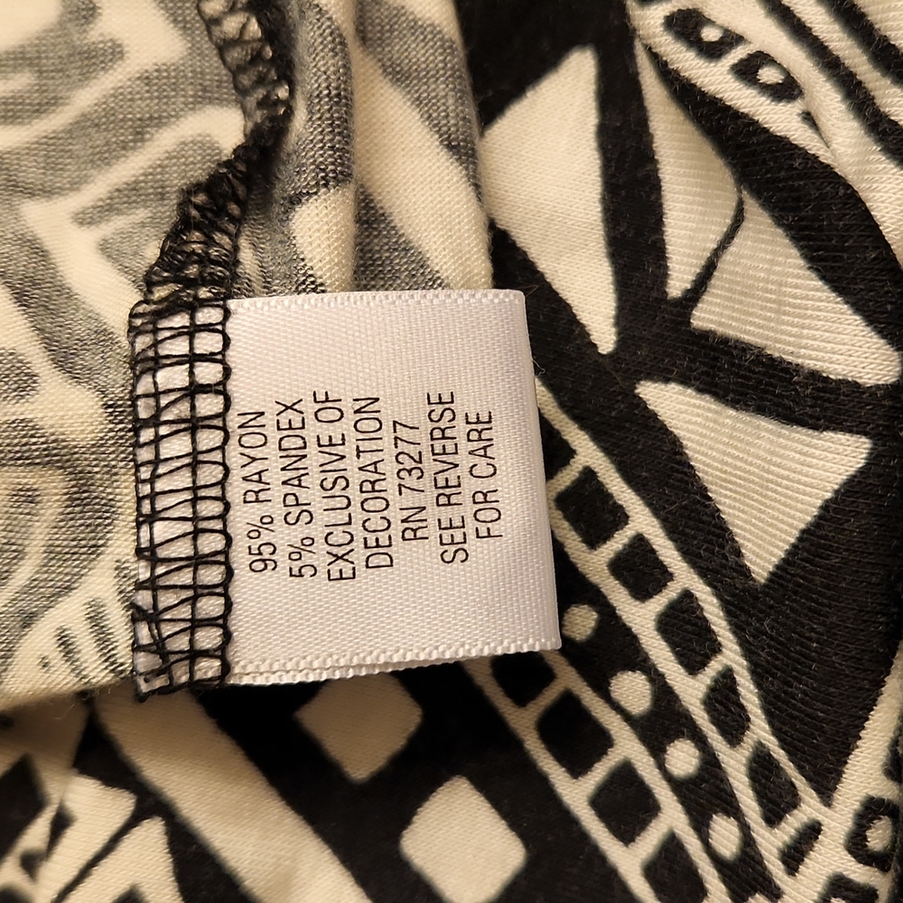 Black & White Tank dress - Picture 5 of 9